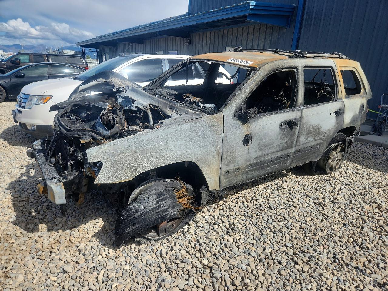2005 Jeep Grand Cherokee Laredo, VIN 1J4GS48K35C691885 — Burn