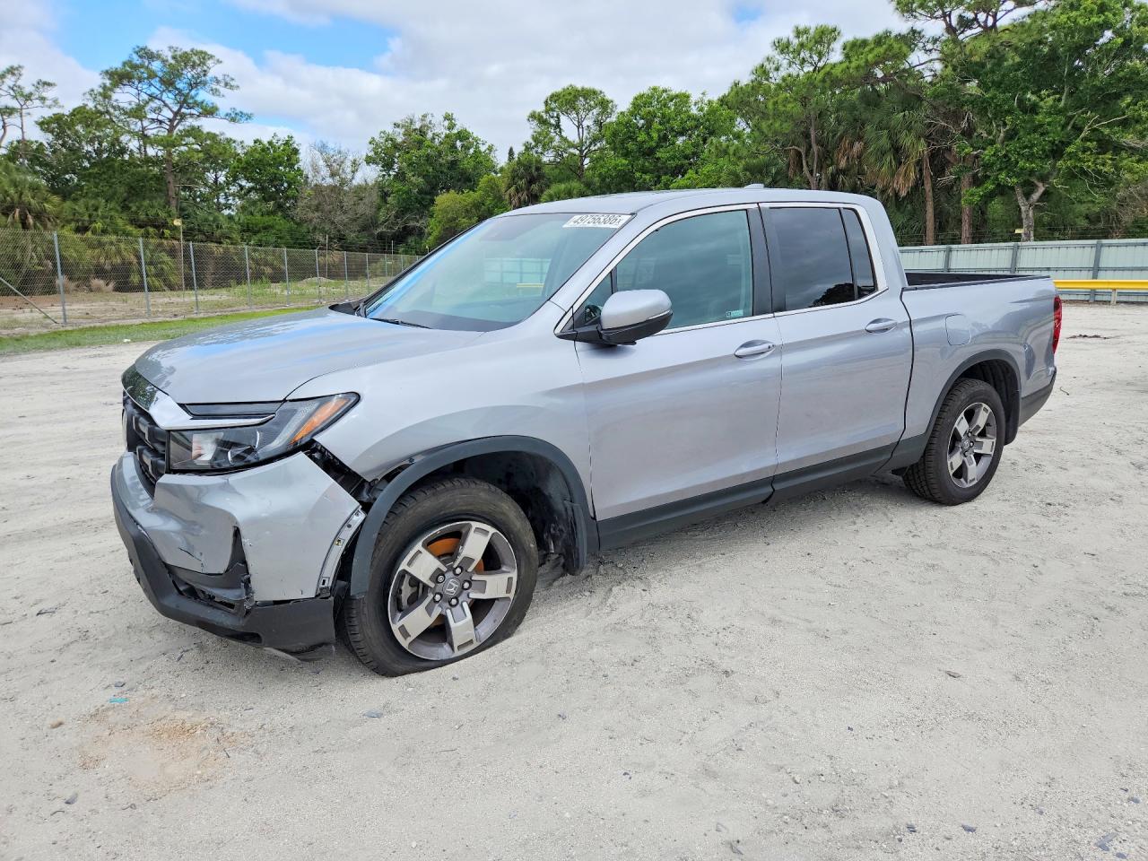 2024 Honda Ridgeline RTL, VIN 5FPYK3F59RB004748 — Front end