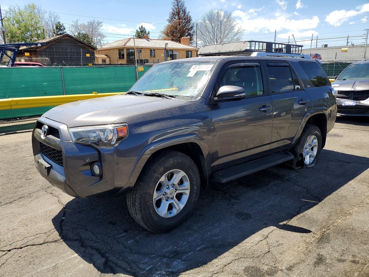 2018 Toyota 4Runner SR5 Premium, VIN JTEBU5JR1J5596131 — Side