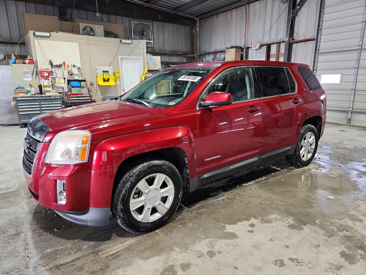 2011 GMC Terrain SLE-1, VIN 2CTALMEC2B6290925 — Minor dents and scratches
