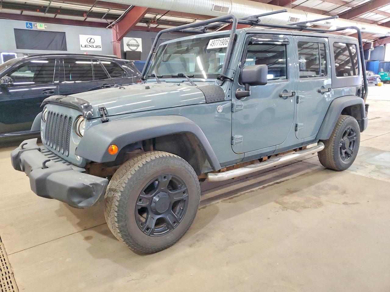 2014 Jeep Wrangler Unlimited Sport, VIN 1C4BJWDG2EL118069 — Roof