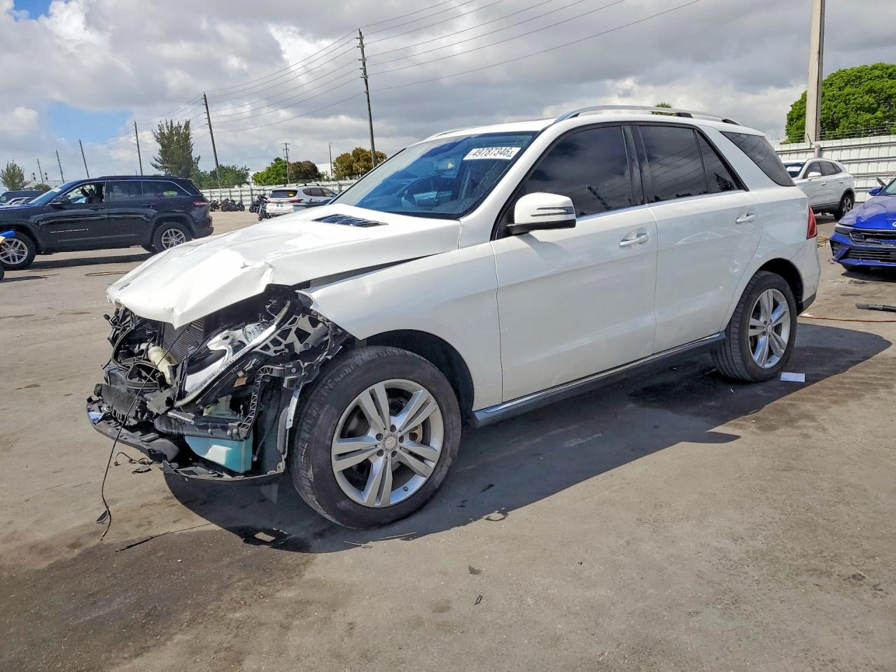2016 Mercedes-Benz GLE 350, VIN 4JGDA5HB5GA728270 — Front end