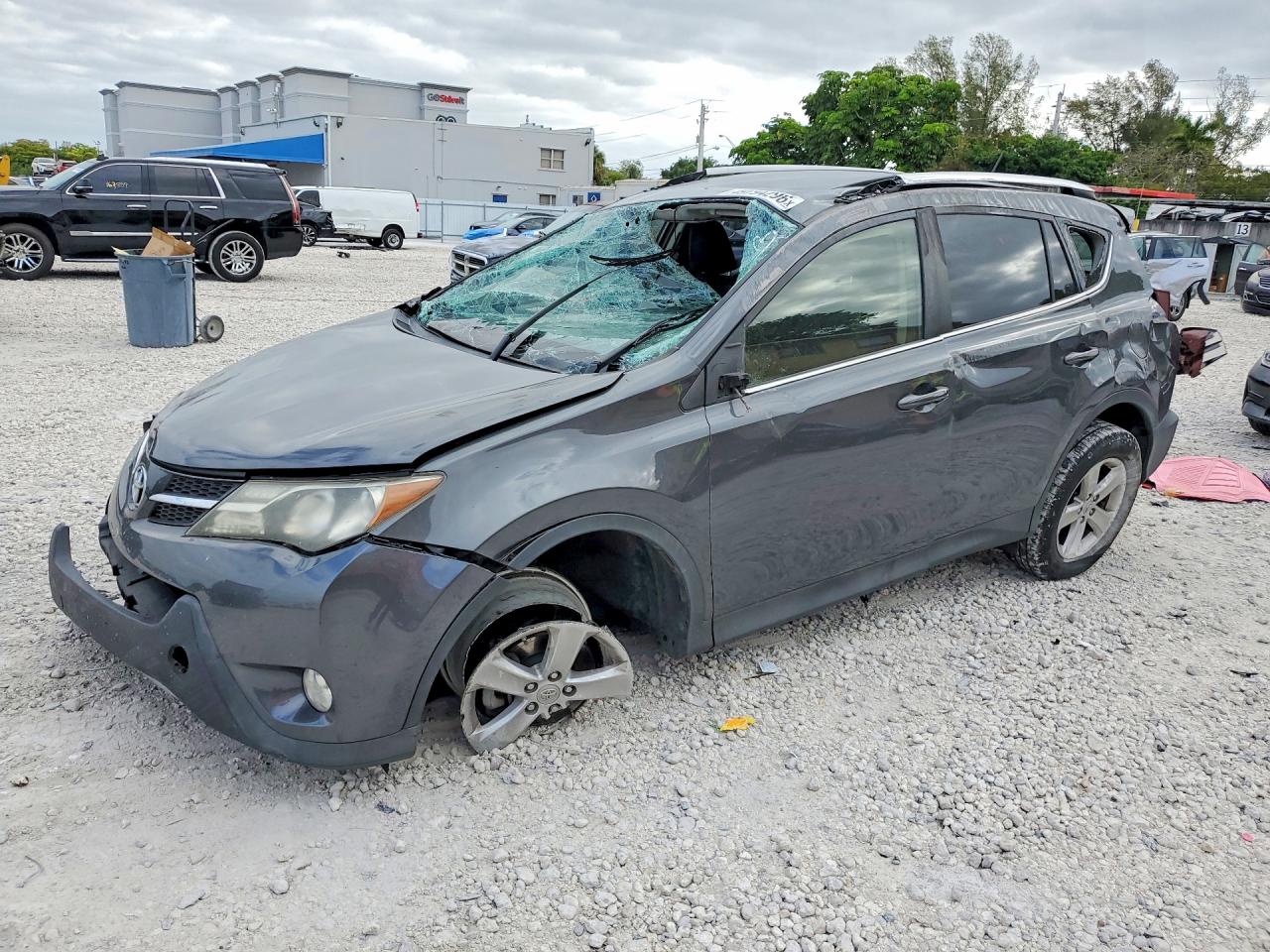2013 Toyota RAV4 XLE, VIN JTMRFREV9DD045564 — Rollover