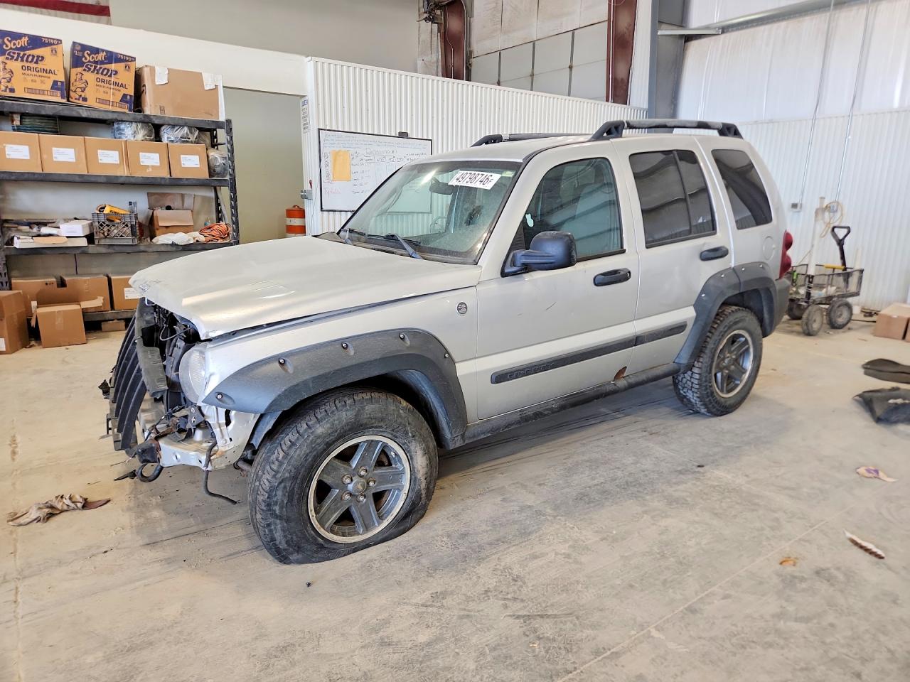 2006 Jeep Liberty Renegade, VIN 1J4GL38K96W219343 — Front end