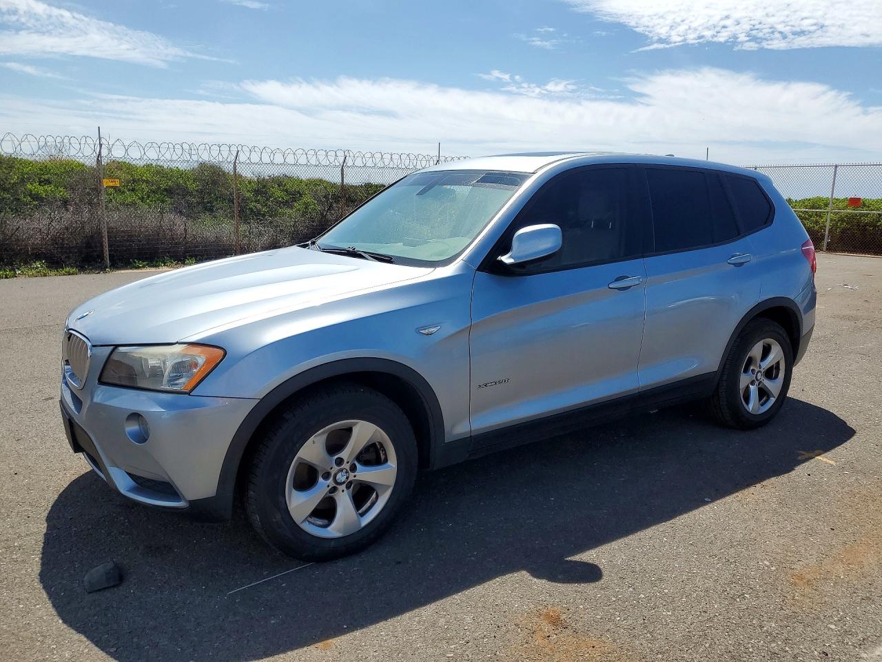 2012 BMW X3 28i, VIN 5UXWX5C59CL726421 — Бок