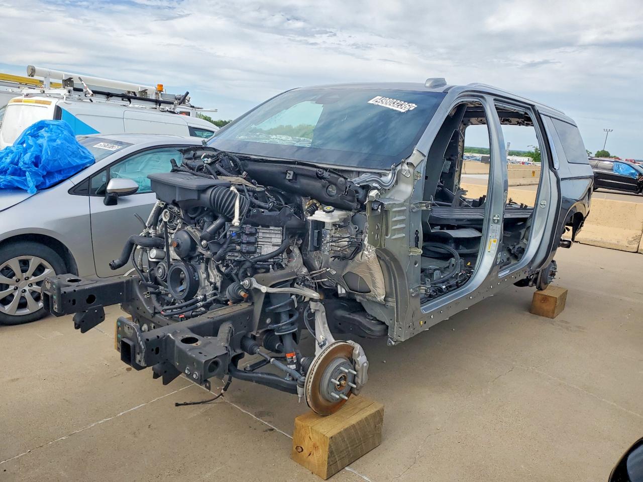 2025 GMC Yukon XL Denali, VIN 1GKS2JRL2SR232186 — Stripped