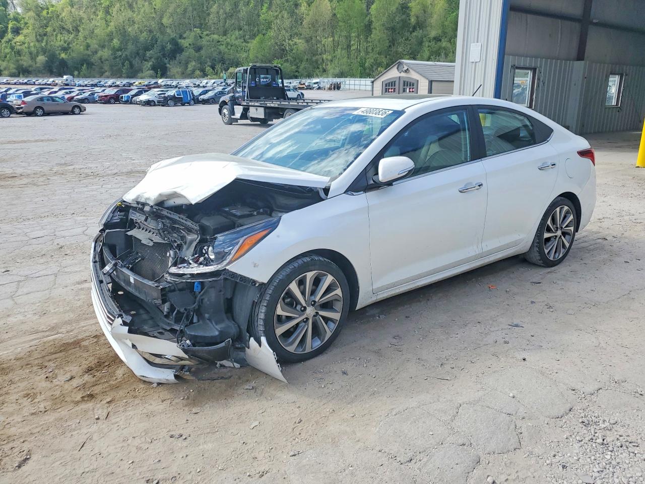 2022 Hyundai Accent Limited, VIN 3KPC34A6XNE162618 — Front end