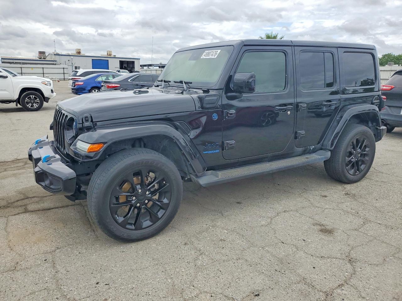 2021 Jeep Wrangler Unlimited Sahara, VIN 1C4JJXP62MW716129 — Interior fire