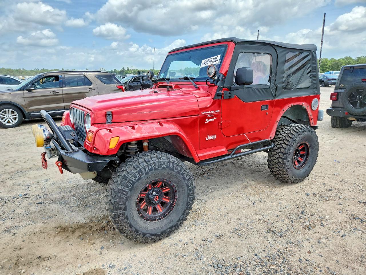 1999 Jeep Wrangler Sport, VIN 1J4FY19S5XP482585 — Front end