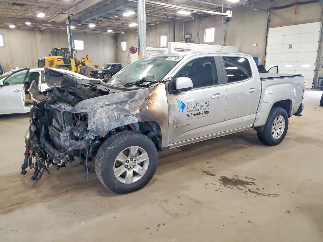 2015 GMC Canyon 4WD SLE, VIN 1GTG6BE3XF1147540 — Engine fire