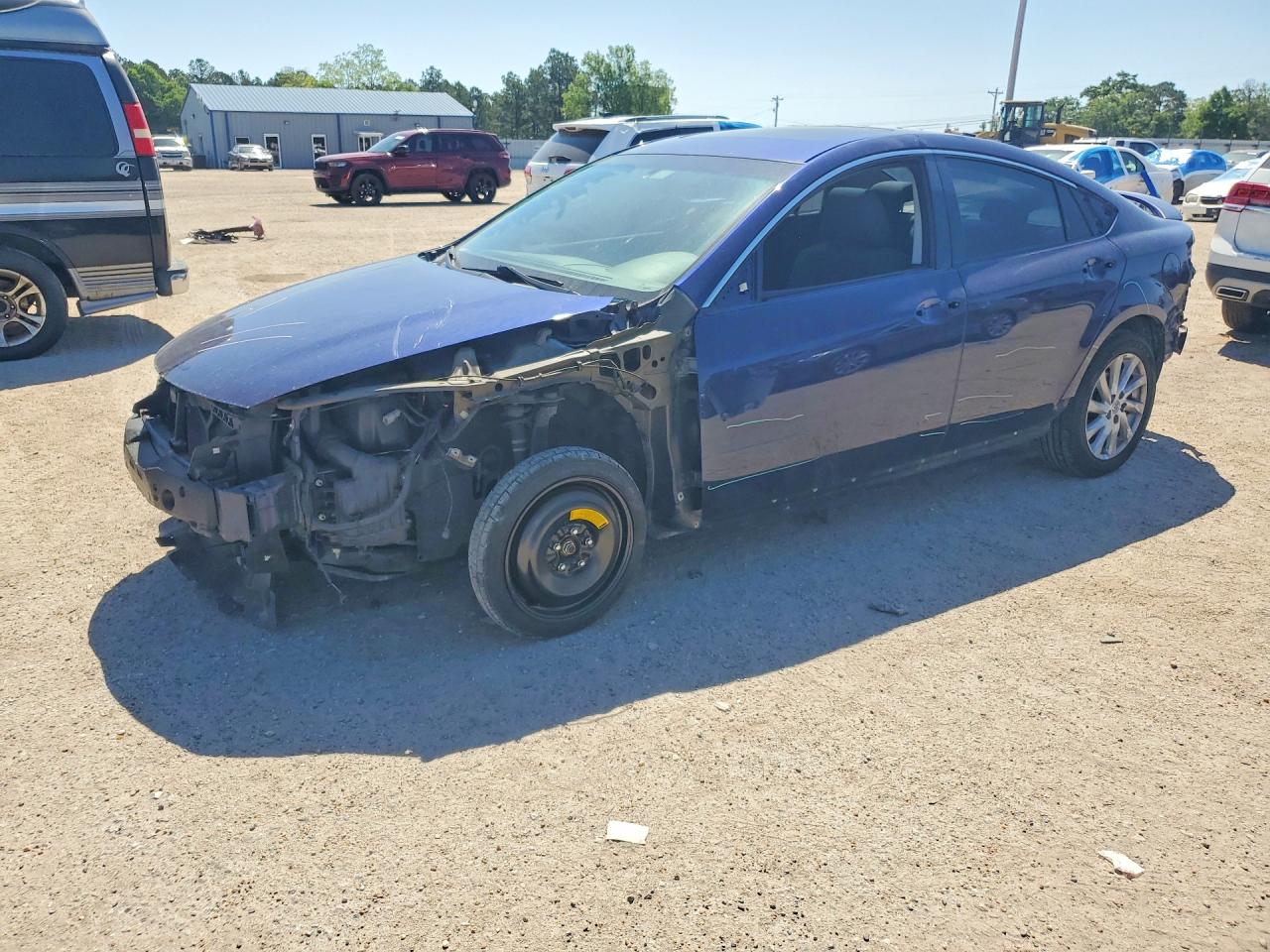 2011 Mazda 6 i Grand Touring, VIN 1YVHZ8CH4B5M02449 — Front end