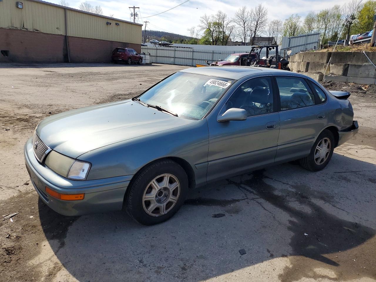 1995 Toyota Avalon XLS, VIN 4T1GB11EXSU026363 — Rear end