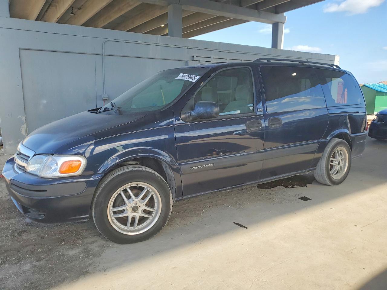 2004 Chevrolet Venture LS, VIN 1GNDX03E24D242248 — Rear end