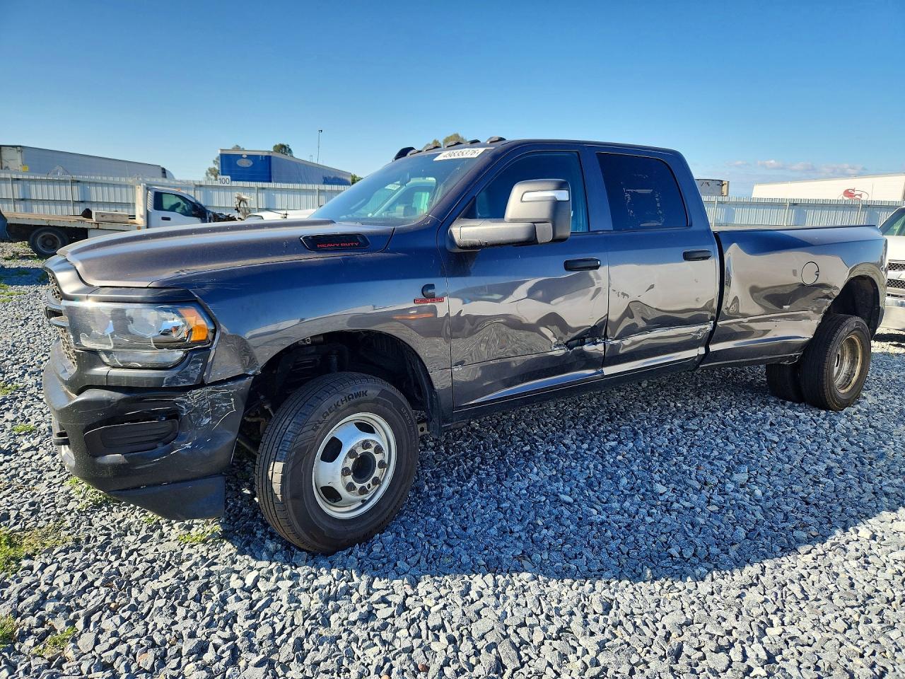 2023 Ram 3500 Tradesman, VIN 3C63RRGL0PG575459 — Перед