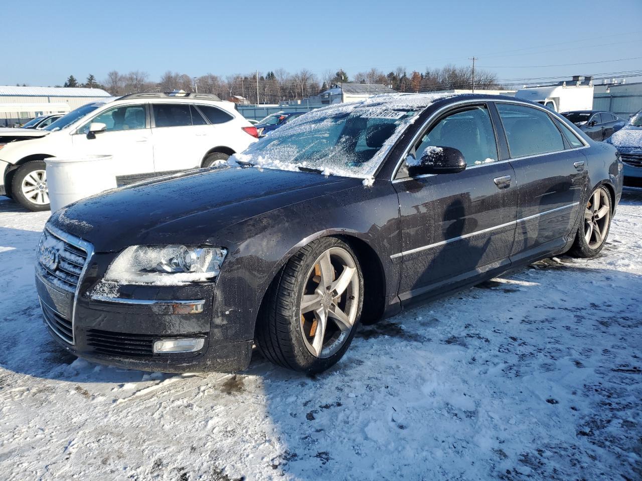 2010 Audi A8, VIN WAURVAFA7AN007320 — Перед
