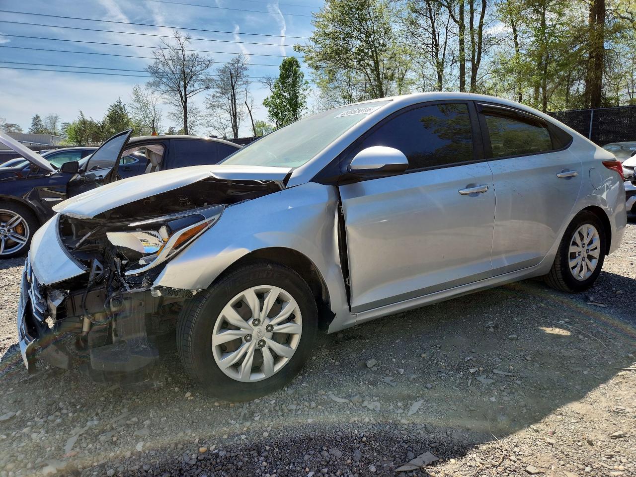 2020 Hyundai Accent SE, VIN 3KPC24A68LE097235 — Front end