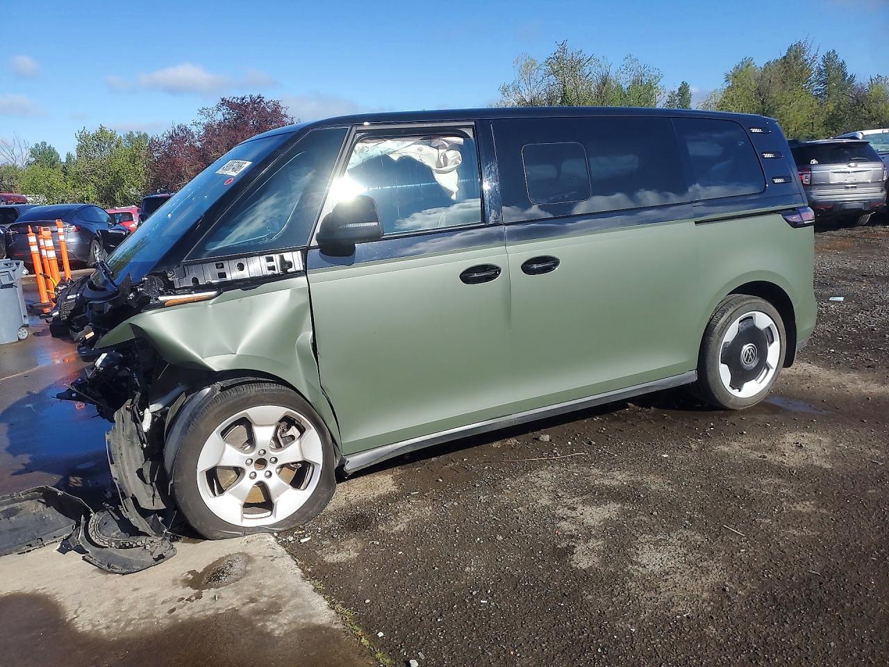 2025 Volkswagen ID.Buzz Pro S, VIN WVGAWVEB5SH017242 — Front end