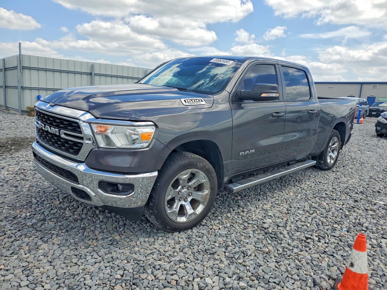 2022 Ram 1500 Big Horn, VIN 1C6RREMTXNN275715 — Side