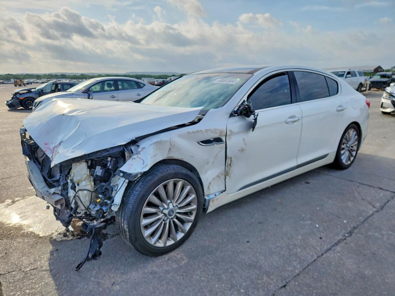 2015 Kia K900 Luxury, VIN KNALW4D40F6022857 — Front end