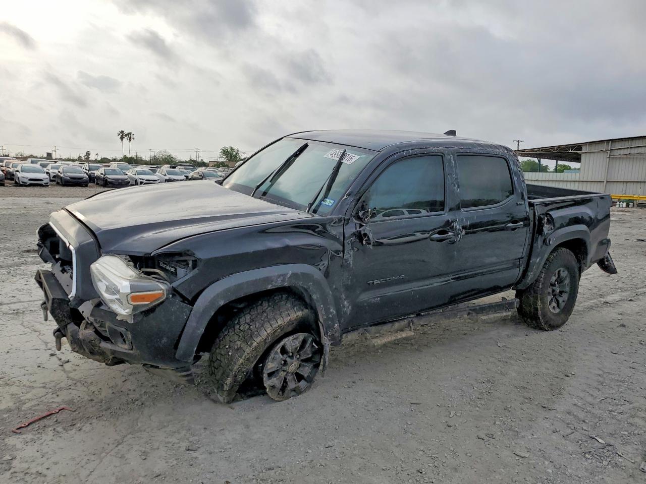 2021 Toyota Tacoma SR5, VIN 5TFCZ5AN1MX278722 — Front end