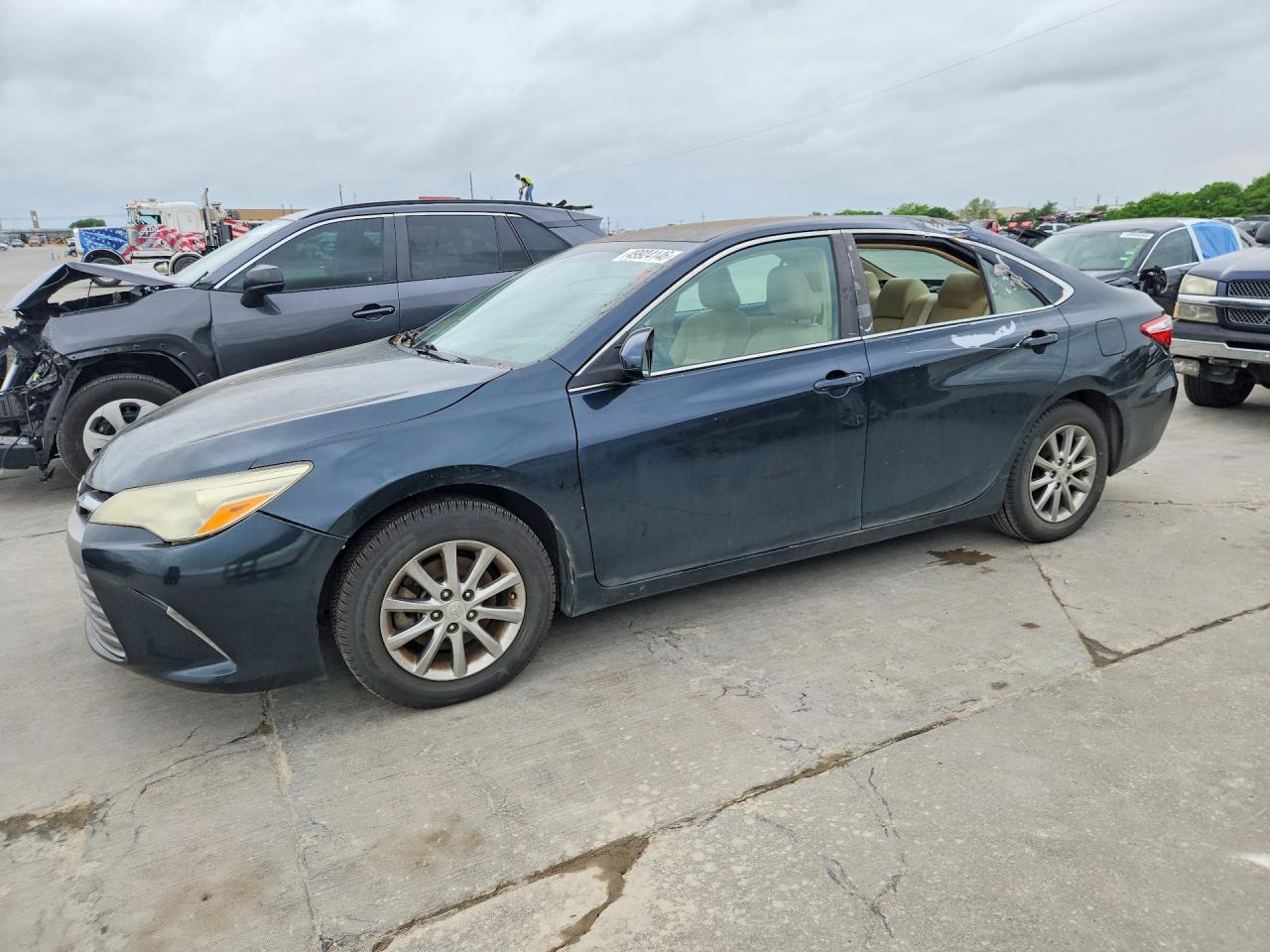 2015 Toyota Camry LE, VIN 4T4BF1FK3FR481516 — Частичный ремонт