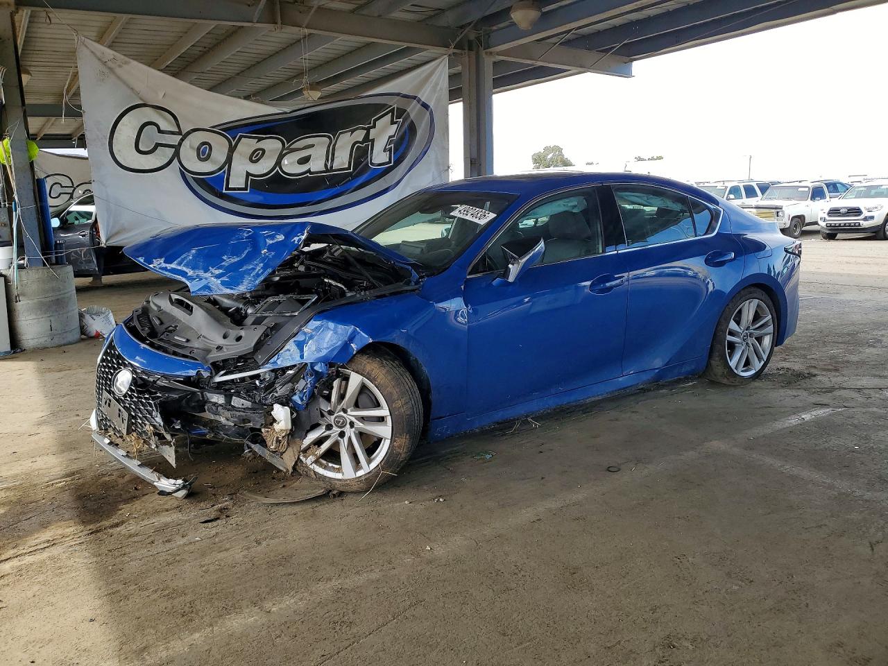 2021 Lexus IS 300, VIN JTHCA1D24M5112965 — Фото с аукциона