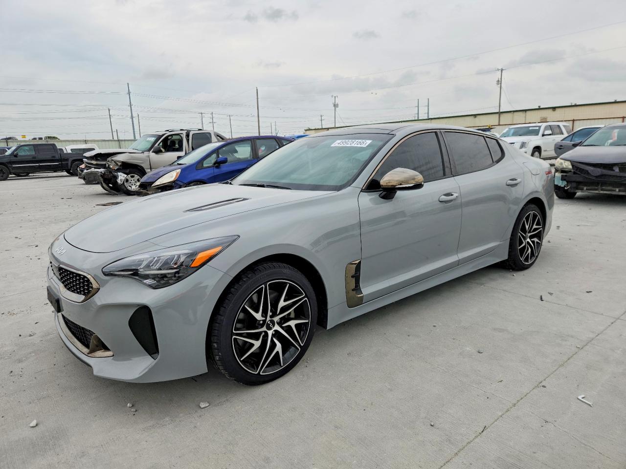 2022 Kia Stinger GT-Line, VIN KNAE35LD3N6113659 — Side