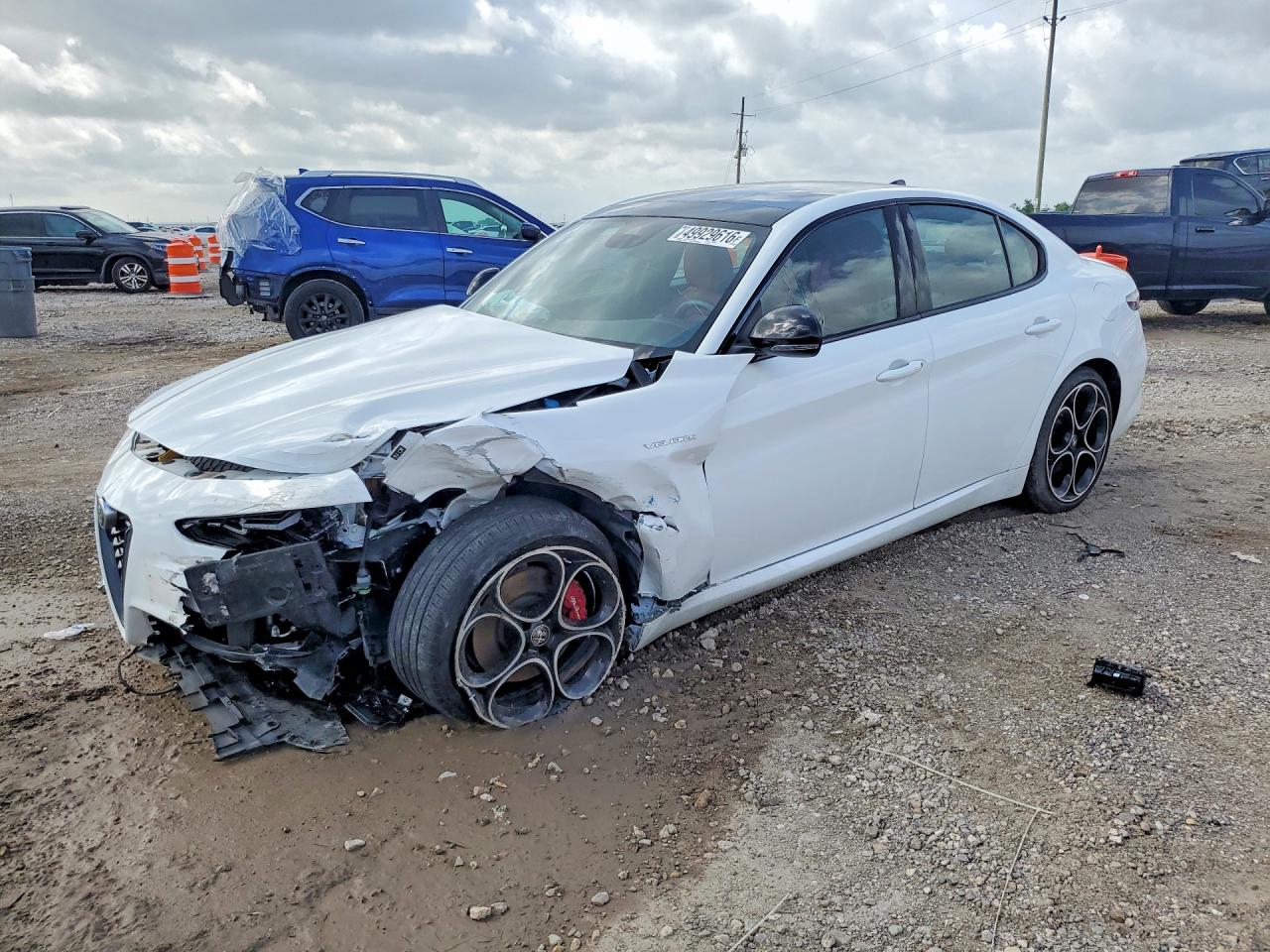 2024 Alfa Romeo Giulia Veloce, VIN ZARFAMBN4R7677666 — Front end