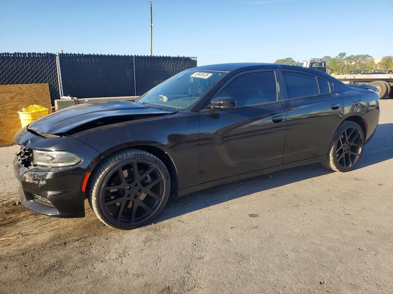 2015 Dodge Charger Police, VIN 2C3CDXAG9FH826280 — Front end