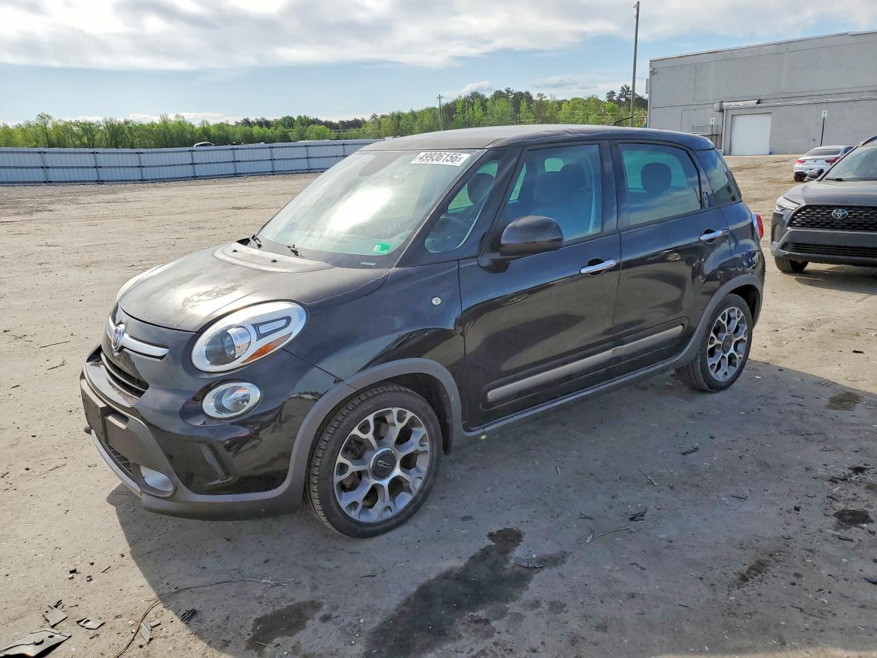 2014 FIAT 500L Trekking, VIN ZFBCFADH2EZ022752 — Roof