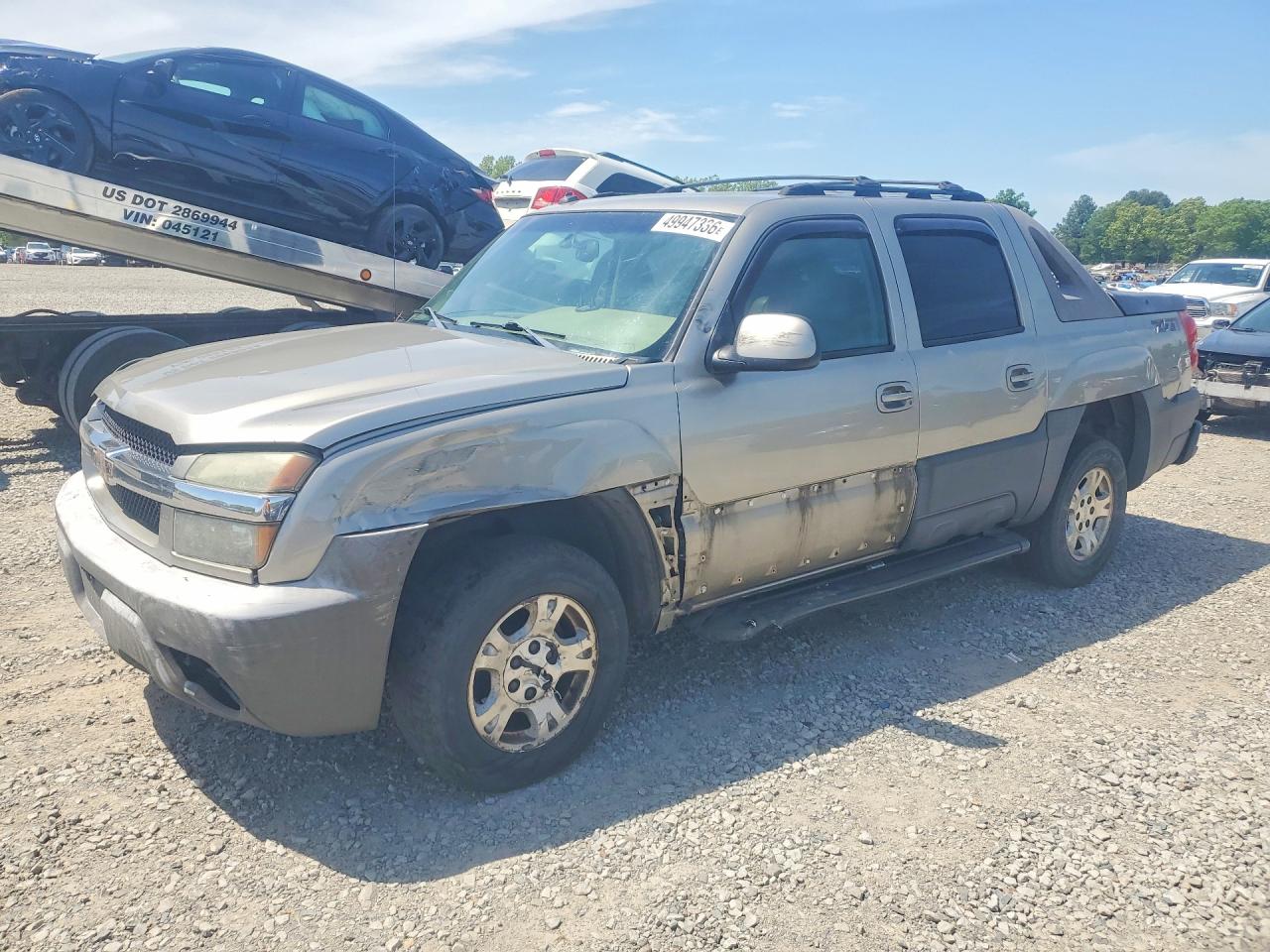 2003 Chevrolet Avalanche, VIN 3GNEK13TX3G161913 — Front end