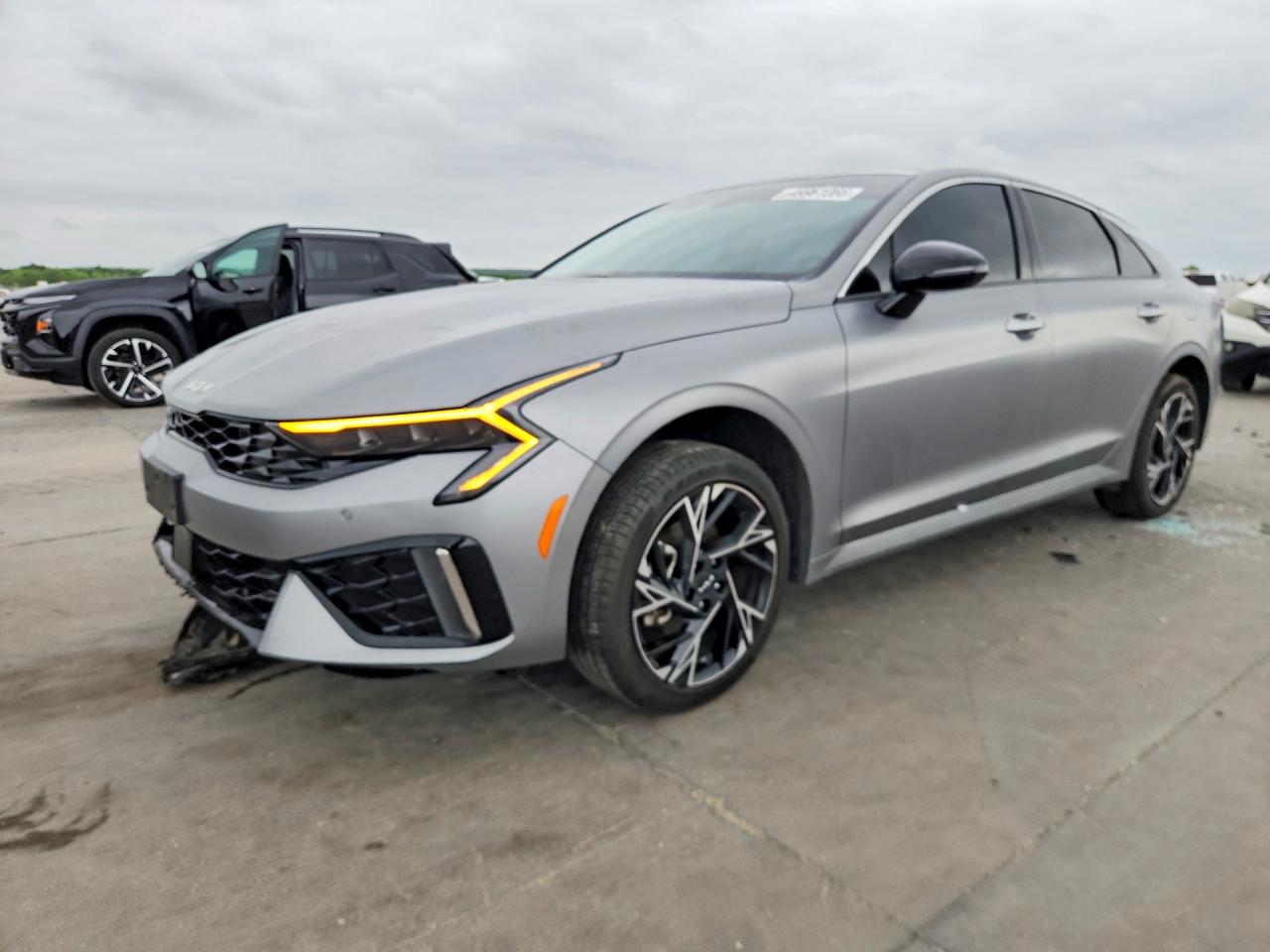 2025 Kia K5 GT-Line, VIN KNAG64J75S5291307 — Front end