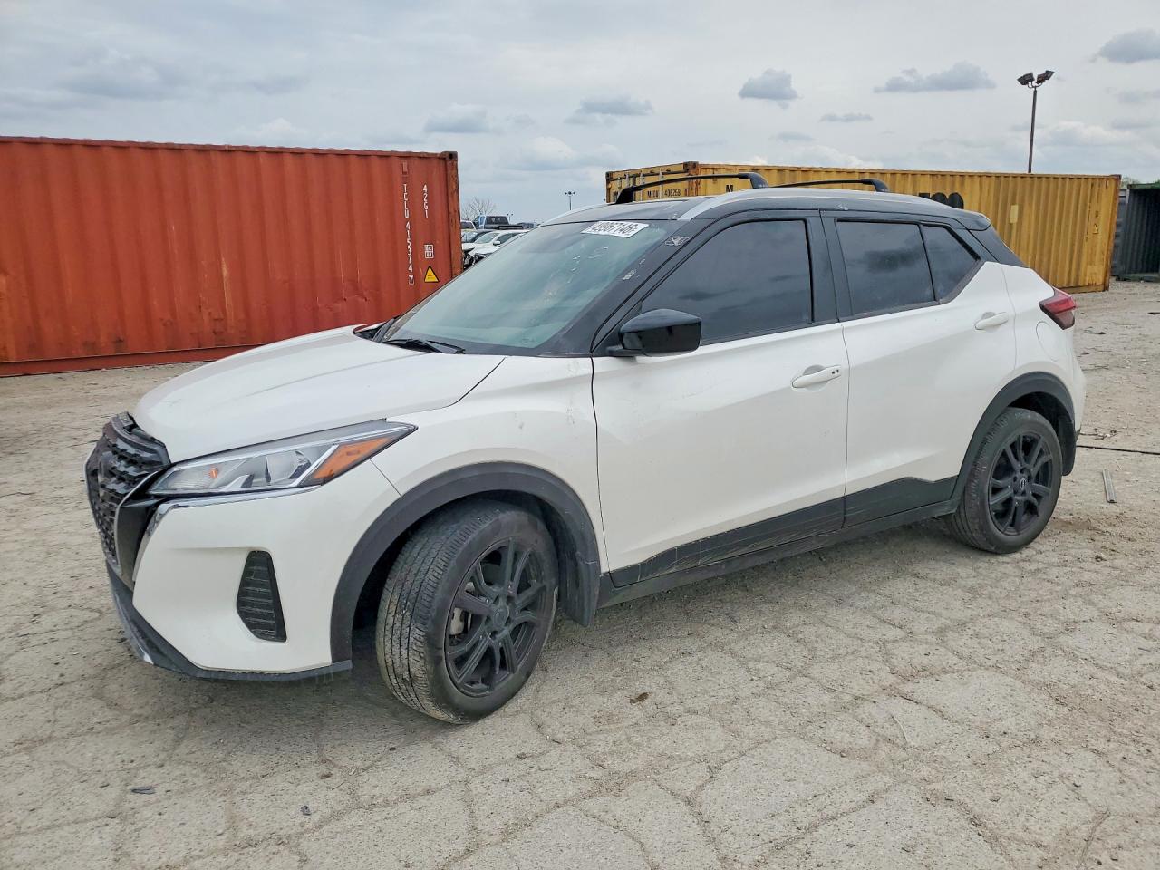 2023 Nissan Kicks SV, VIN 3N1CP5CV5PL504511 — Перед
