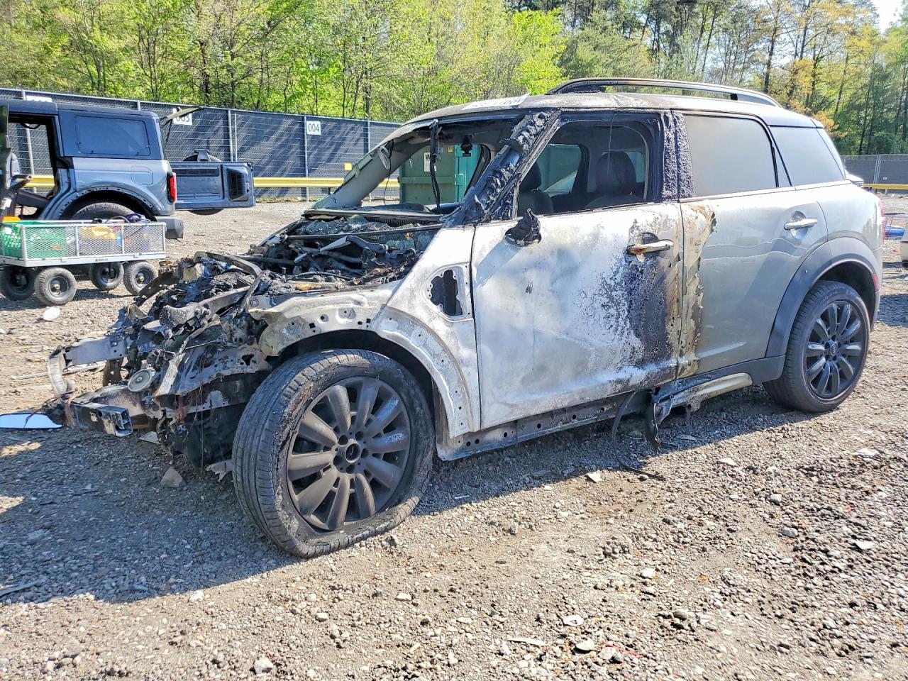 2018 MINI Countryman Cooper, VIN WMZYV5C33J3E04100 — Engine fire