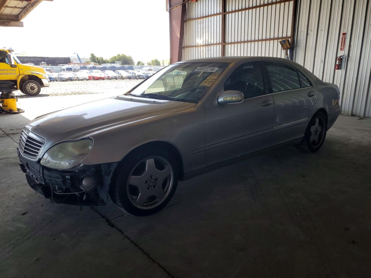 2000 Mercedes-Benz S 320/430/500, VIN WDBNG75J2YA092096 — Front end