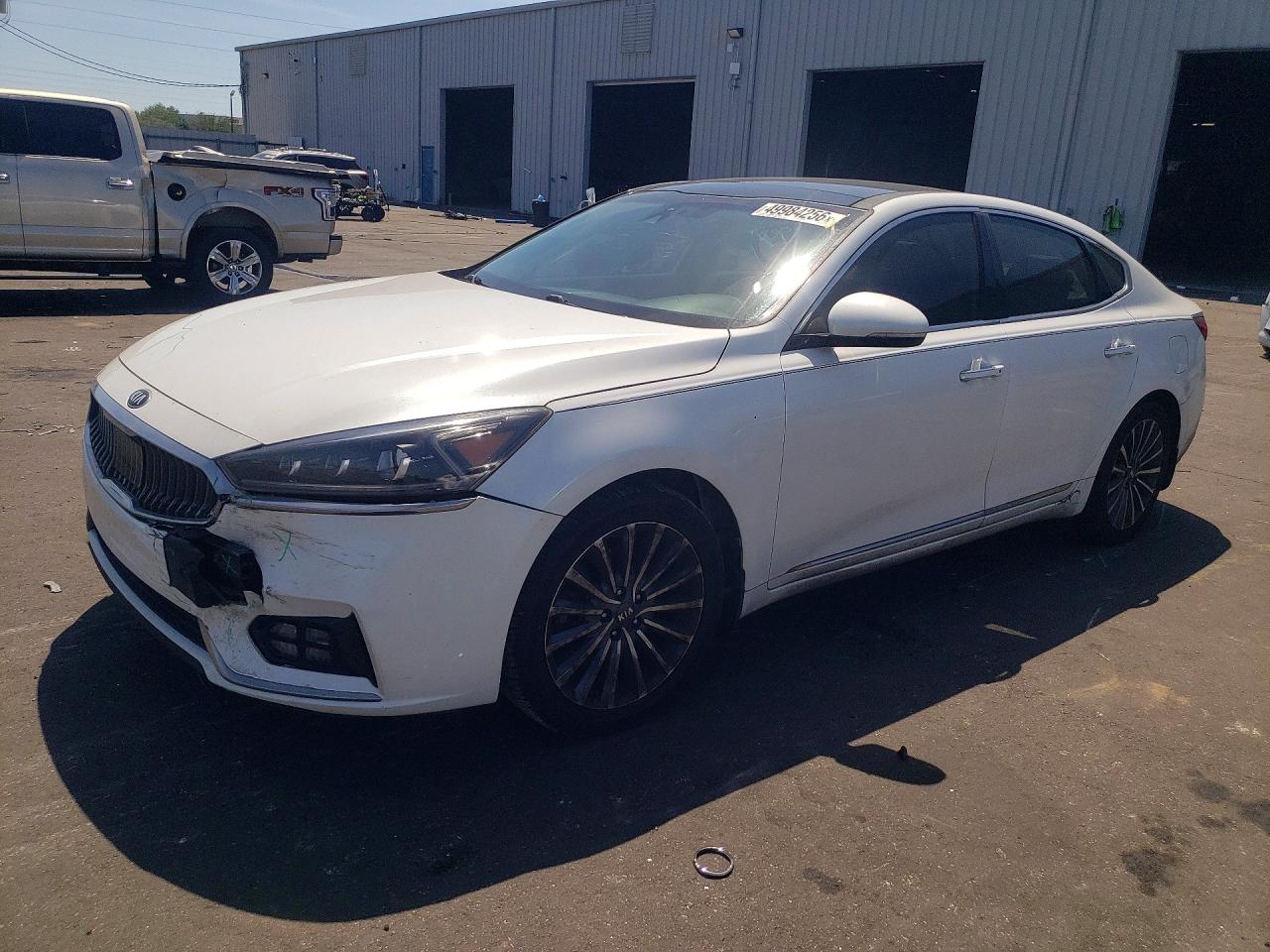 2017 Kia Cadenza Premium, VIN KNALC4J1XH5072497 — Front end