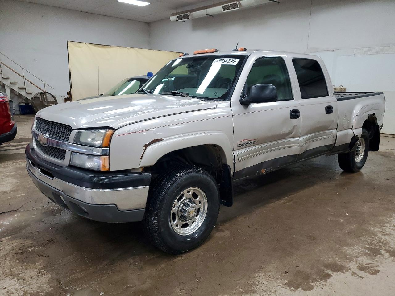 2005 Chevrolet Silverado 1500HD LT, VIN 1GCGK13U85F913073 — Бок