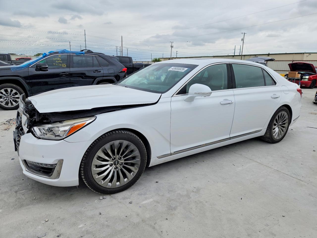 2017 Genesis G90 Premium, VIN KMHG34JA4HU032924 — Front end
