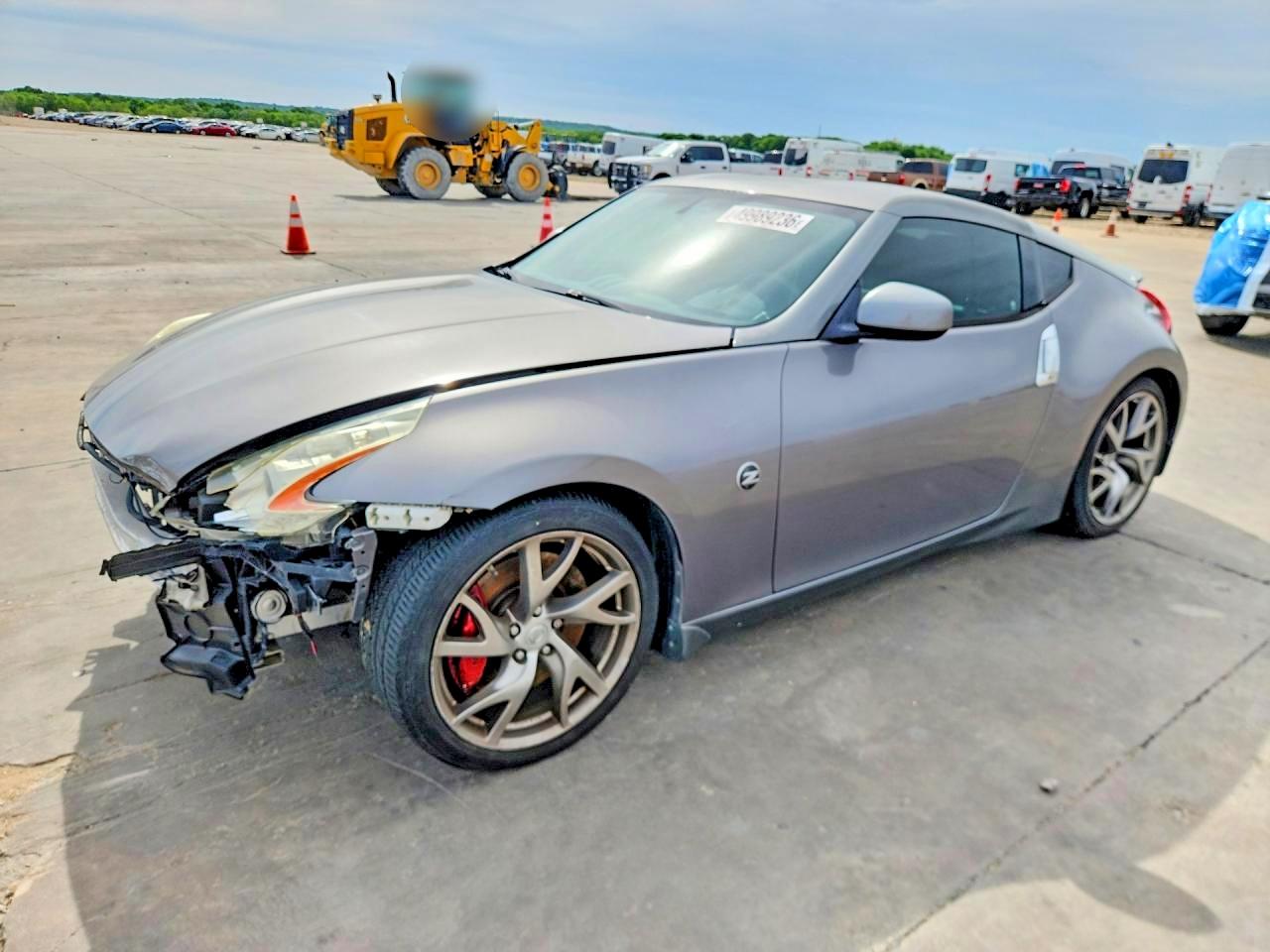 2013 Nissan 370Z, VIN JN1AZ4EHXDM381700 — Front end