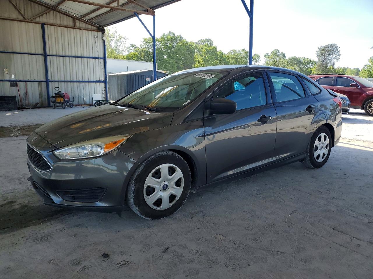 2016 Ford Focus S, VIN 1FADP3E2XGL274247 — Rear end