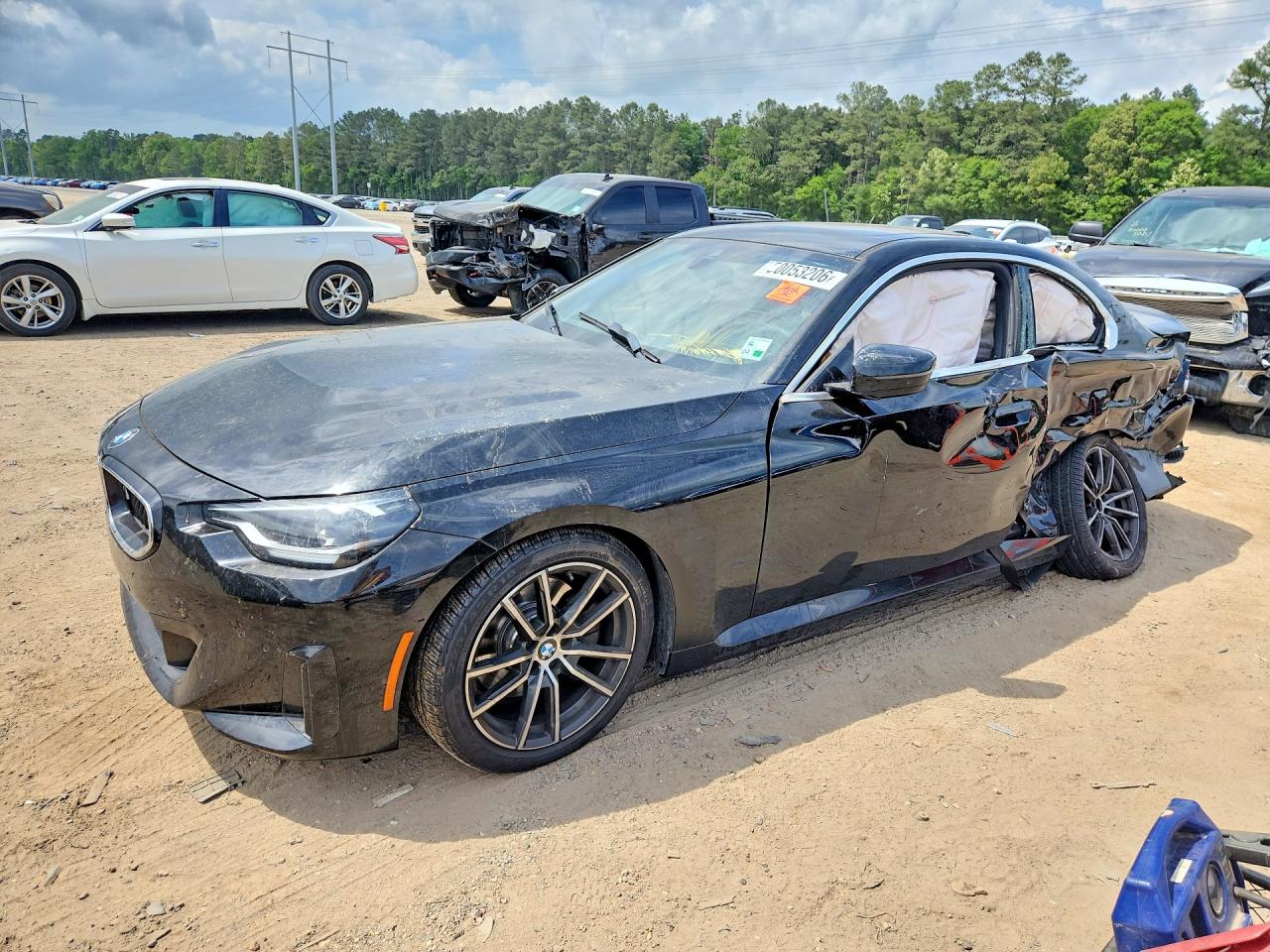 2022 BMW 2 Series 230i, VIN 3MW23CM06N8C45942 — Side