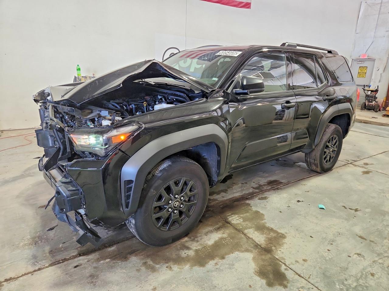 2025 Toyota 4Runner SR5, VIN JTEVA5AR3S5002386 — Front end