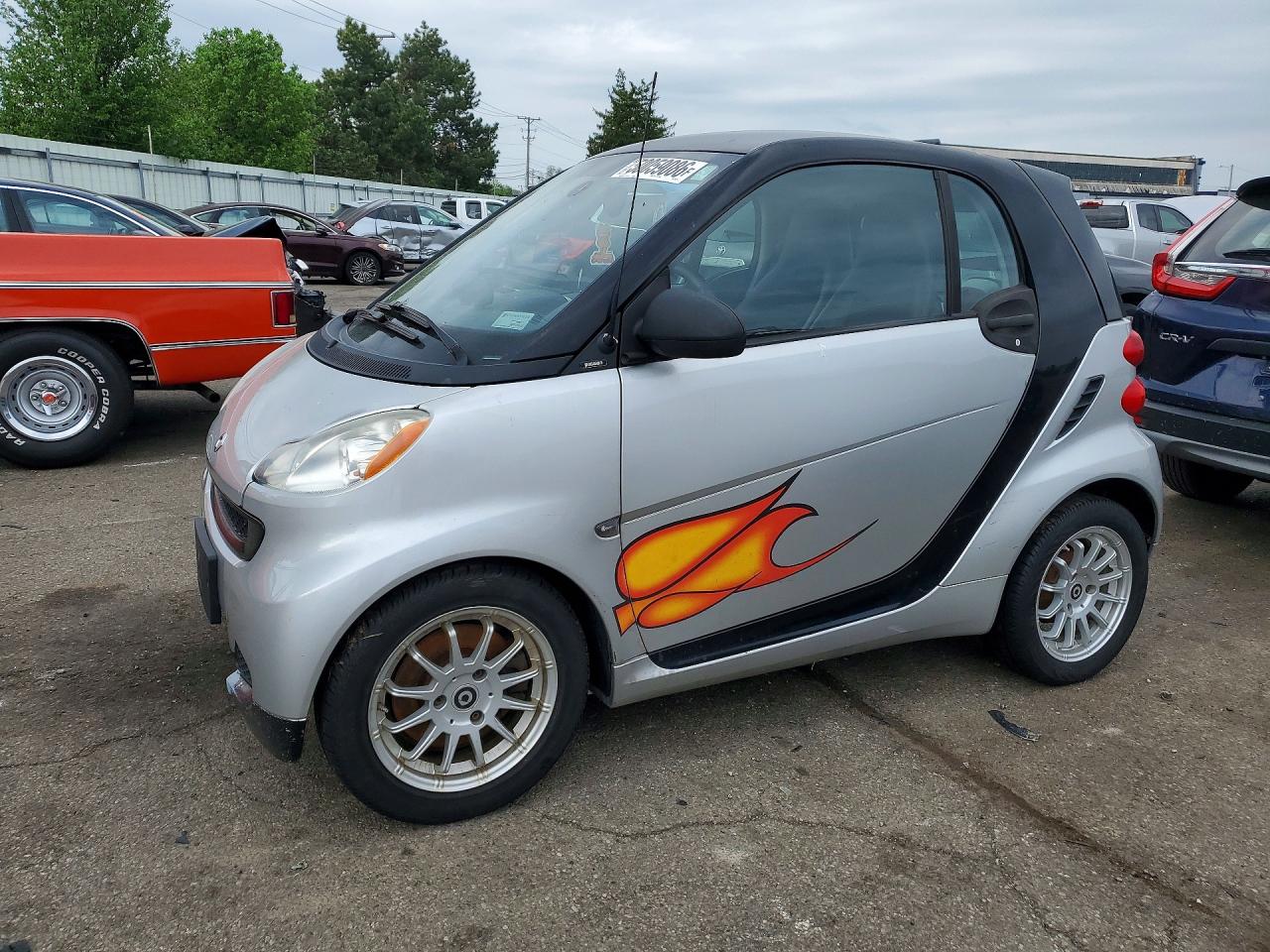2012 Smart fortwo Pure, VIN WMEEJ3BA9CK566176 — Minor dents and scratches