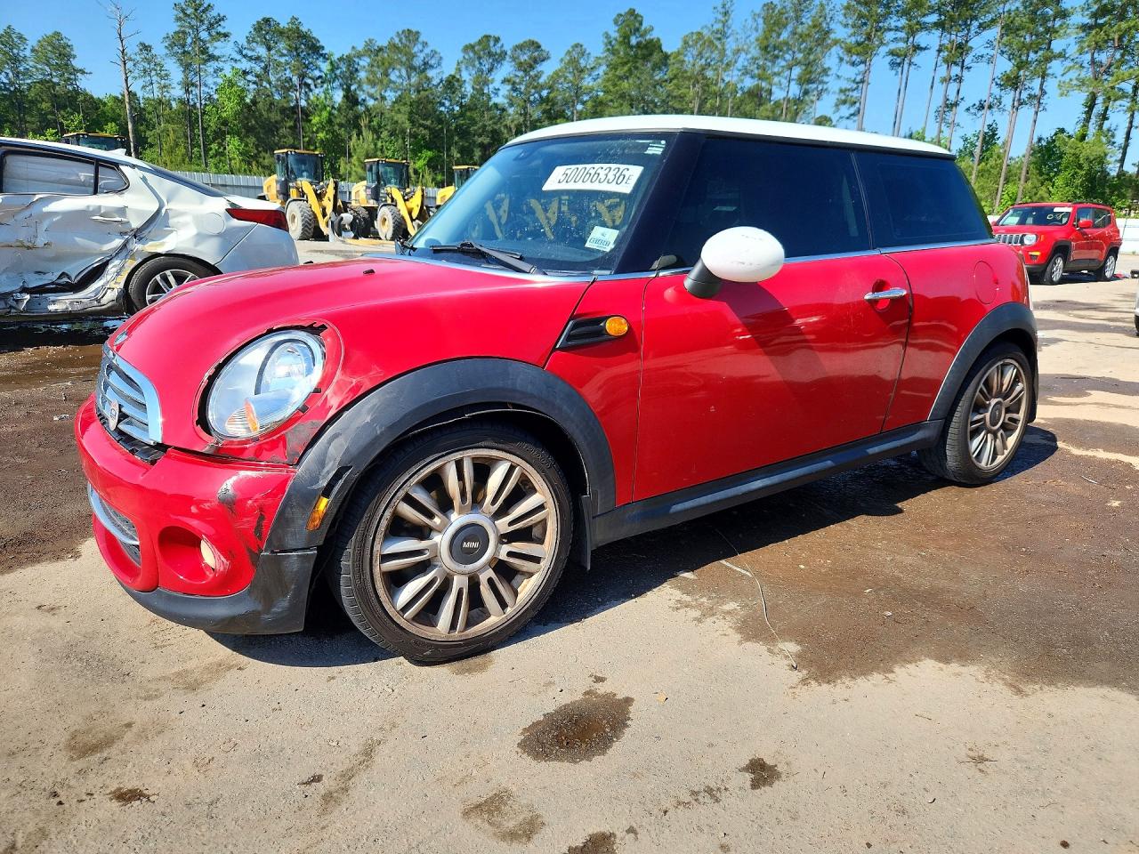 2012 MINI Hardtop, VIN WMWSU3C51CT543394 — Перед
