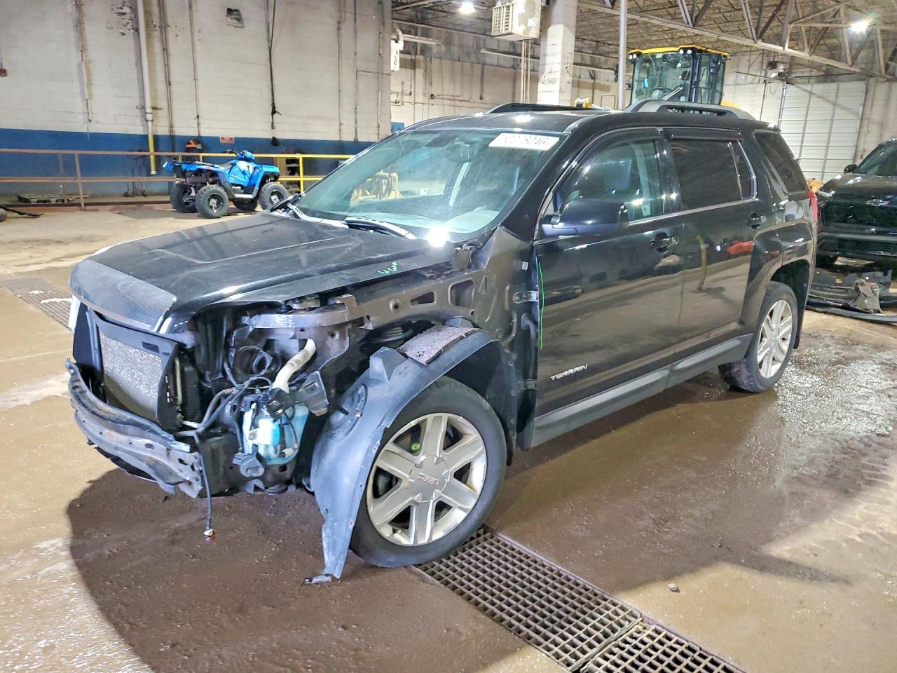 2011 GMC Terrain SLT-1, VIN 2CTFLUE57B6352102 — Front end