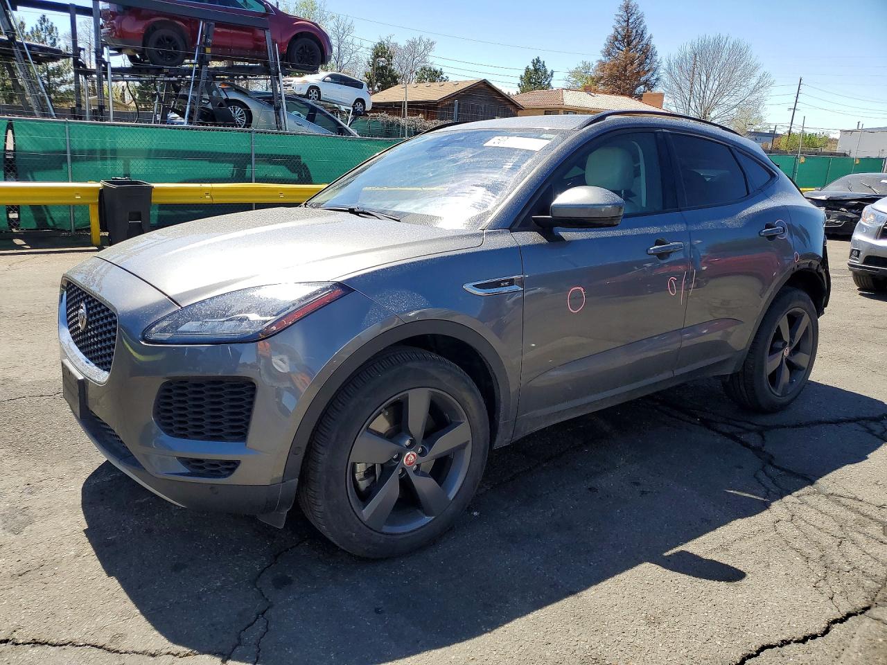 2020 Jaguar E-Pace SE, VIN SADFP2FX2L1004589 — Зад