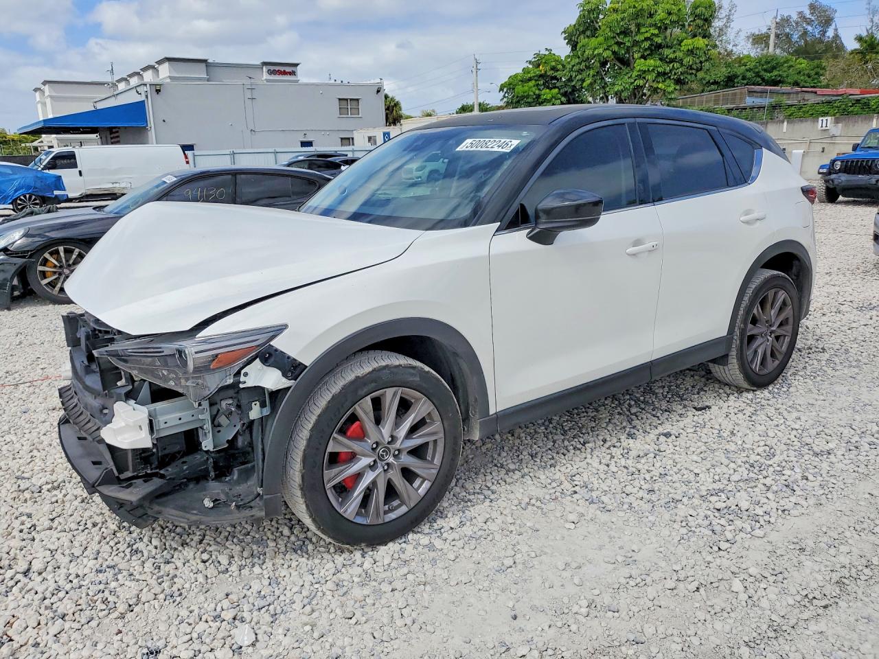 2020 Mazda CX-5 Grand Touring, VIN JM3KFADMXL0722534 — Перед