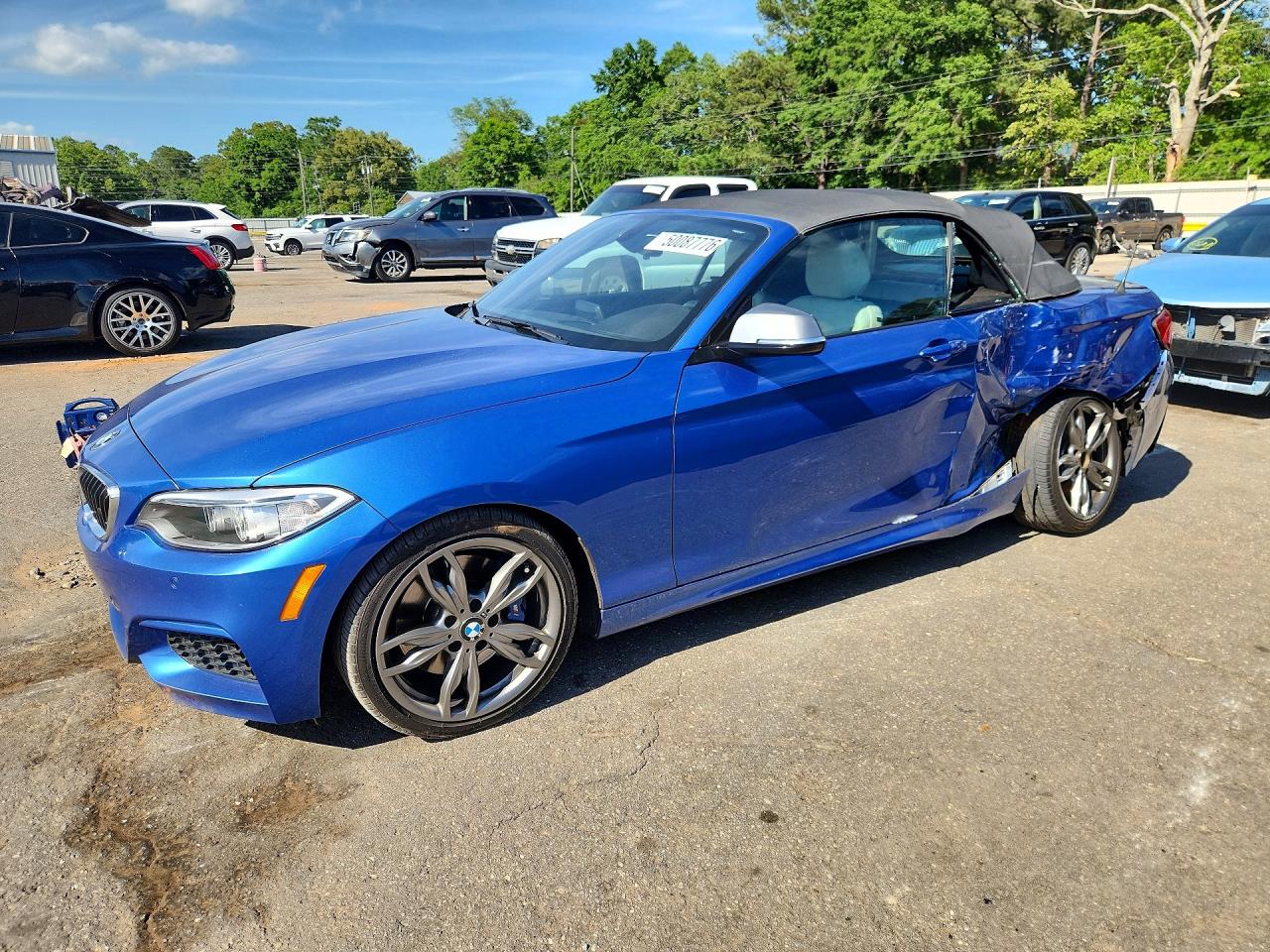 2015 BMW 2 Series M235i, VIN WBA1M1C51FV393571 — Side