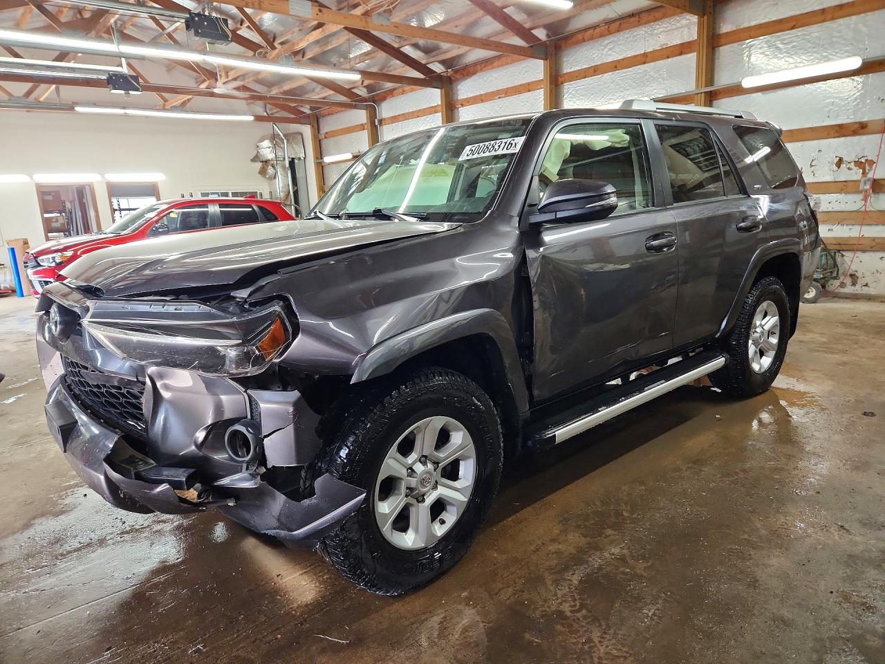 2018 Toyota 4Runner Limited, VIN JTEBU5JR2J5537525 — Front end