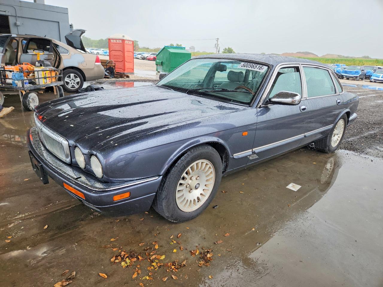 1996 Jaguar XJ, VIN SAJKN6743TC764743 — Minor dents and scratches